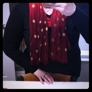 Red hombre scarf with gold dots